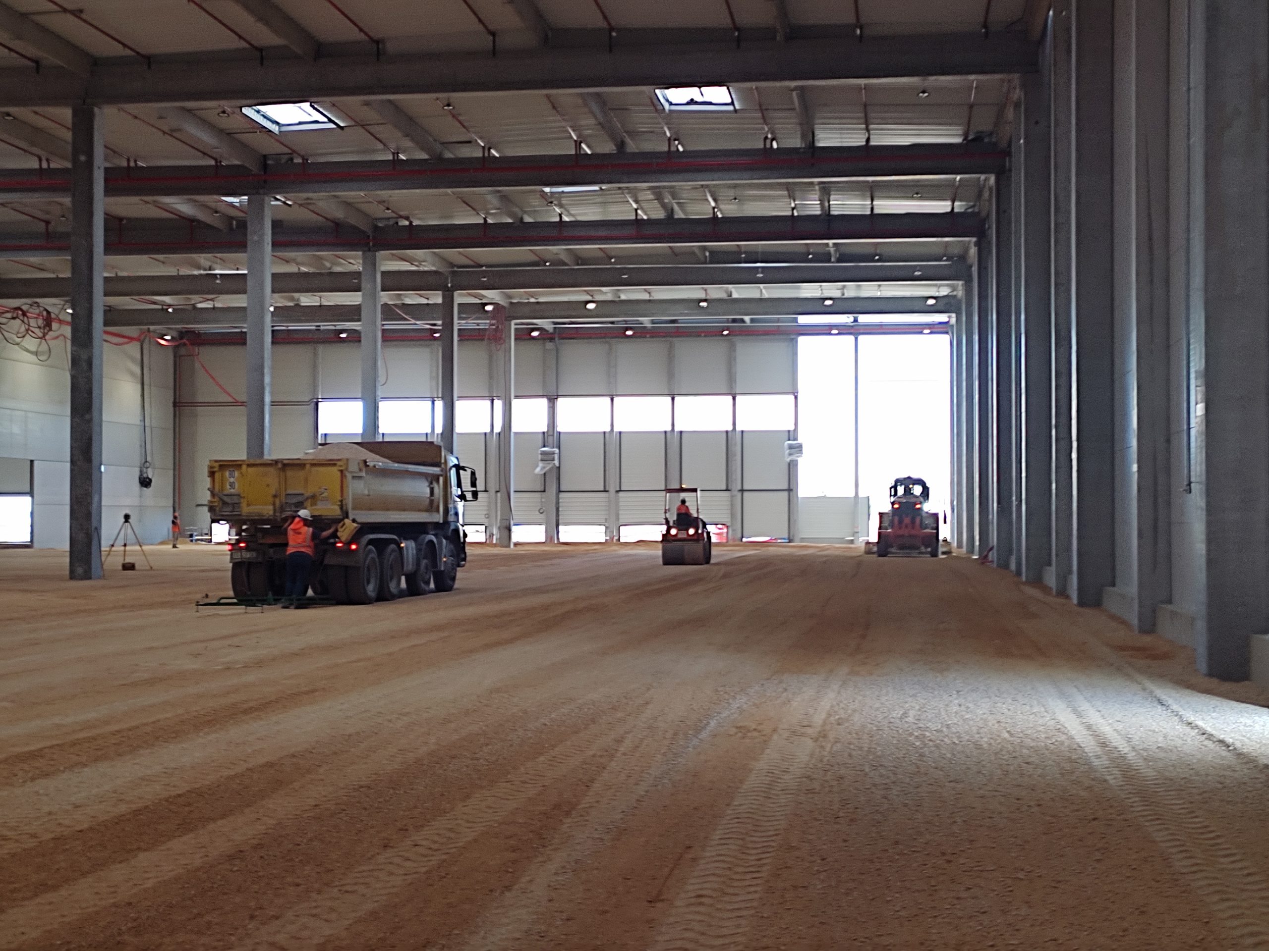 Extension d’un entrepôt logistique avec aménagement des accès et des voiries dans la ZI La Feuillane à Fos‑sur‑Mer